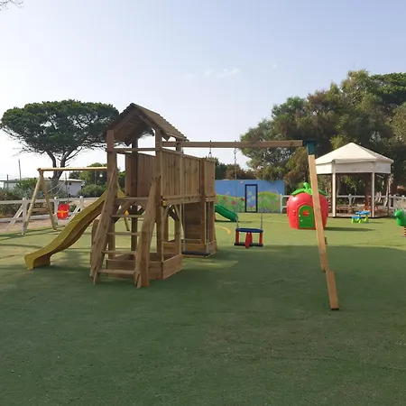 캠프장 Happy Camp Mobile Homes In S'ena Arrubia Village