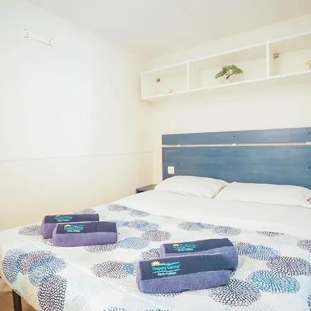 Happy Camp Mobile Homes In S'ena Arrubia Village 캠프장 아르보레아